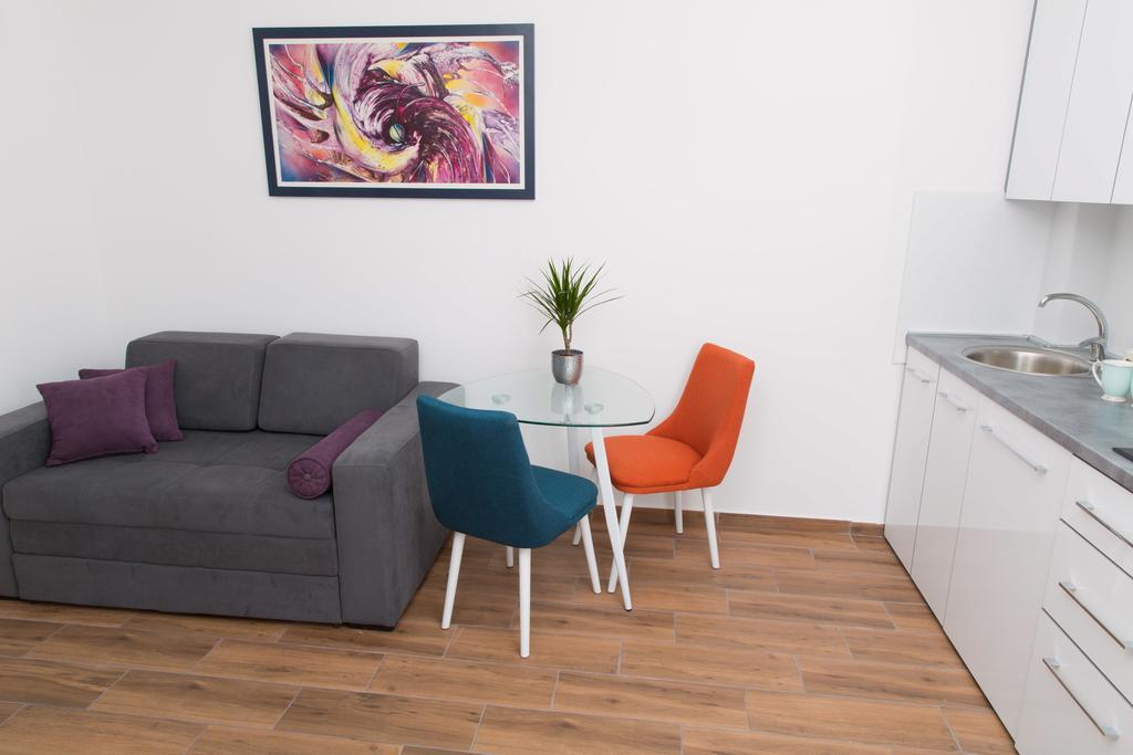Apartment Koral Ruma Eksteriør bilde
