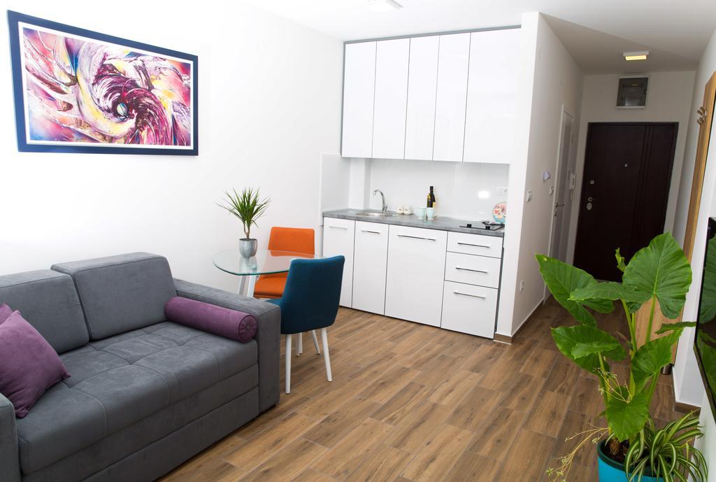 Apartment Koral Ruma Eksteriør bilde